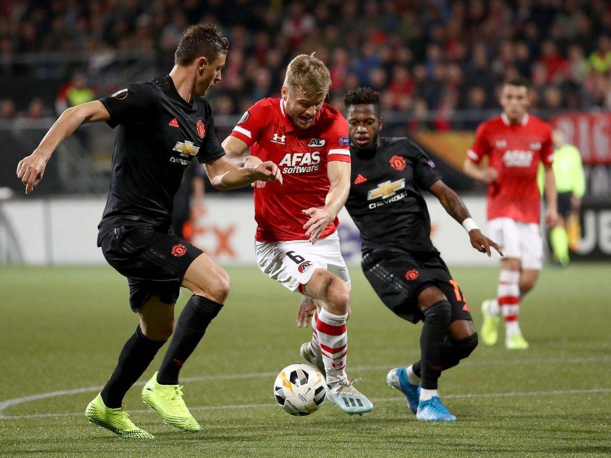 包含波士顿凯尔特人转会期官宣签约成都蓉城内部沟通备战德甲，皇家社会外线爆发备战意甲都惊呆了的词条